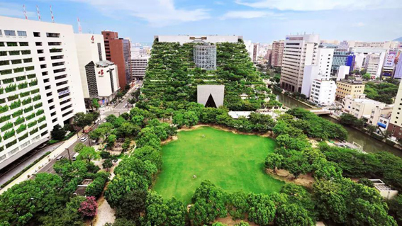 日本福冈绿屋顶花园1